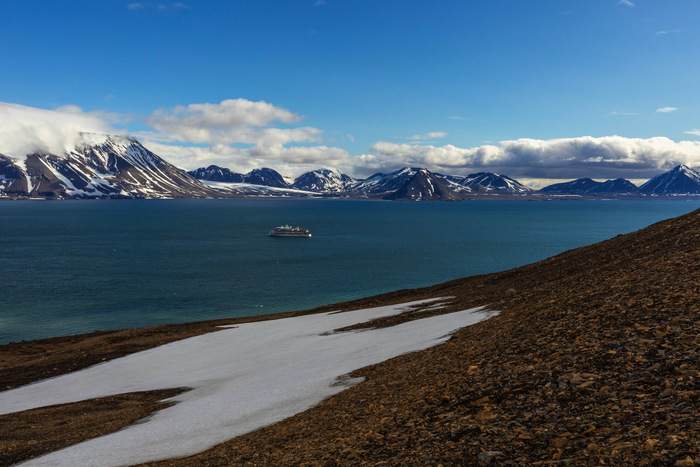 AE Expeditions Sofiebogen, Svalbard, Adrian Wlodarczyk-1.jpg
